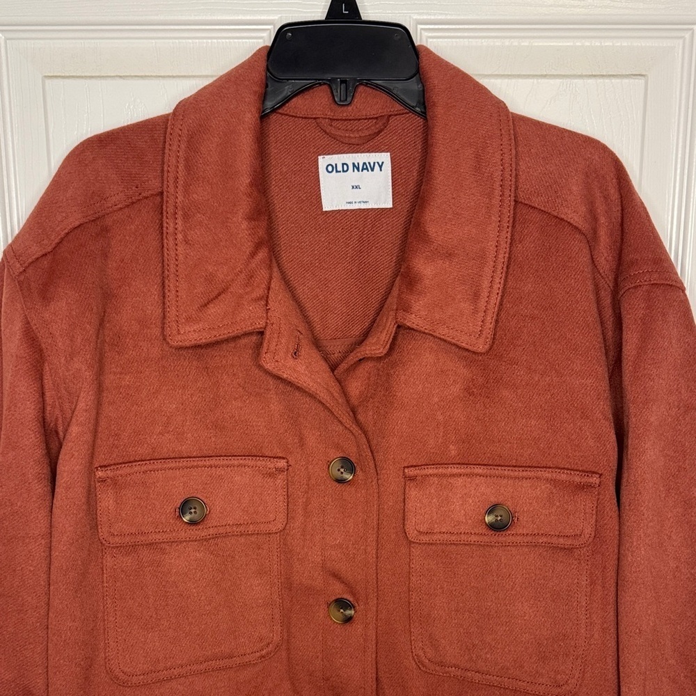 NWT Old Navy Women's Rust Colored Shacket with Pockets - Picture 3 of 8